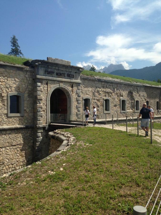 شقة La Casa Di Monte Ricco بييفي دي كادوري المظهر الخارجي الصورة